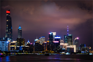# Shanghai's Drama Characteristics and Performance Dynamics